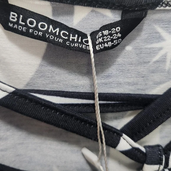 NWT BloomChic Halloween Gothic Black Moon Star Crisscross Neck Dress Plus 18/20 - Picture 5 of 7